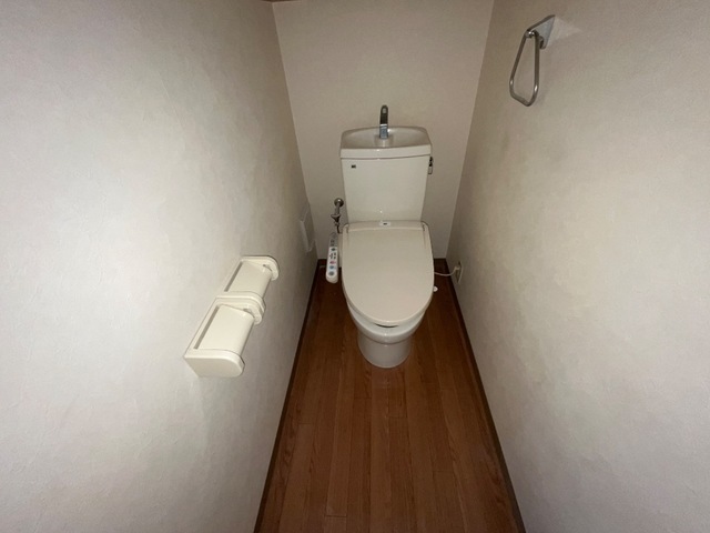 トイレ　トイレもきれいです