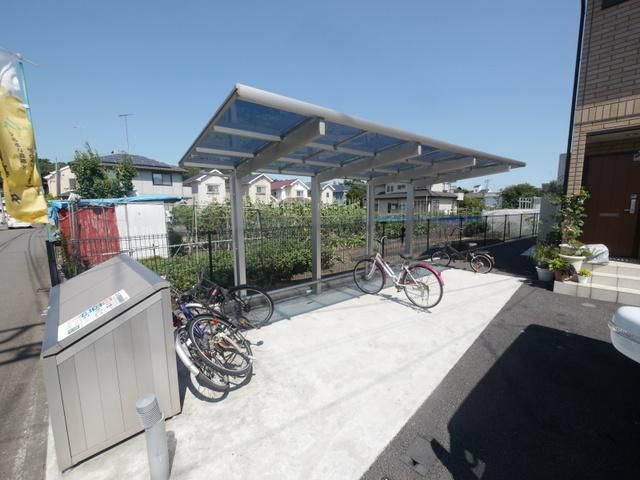 その他共有部分　★屋根付きの駐輪場です★