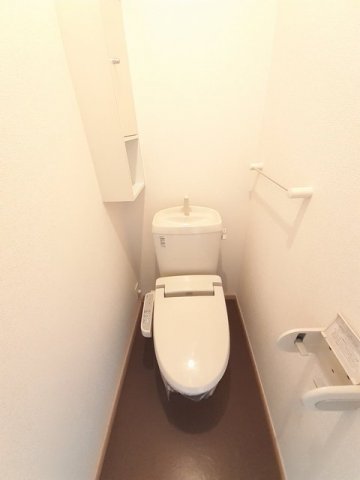 トイレ　落ち着いたトイレです