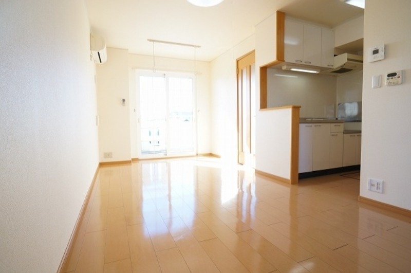 居室・リビング　図面と現状に相違がある場合には現状を優先