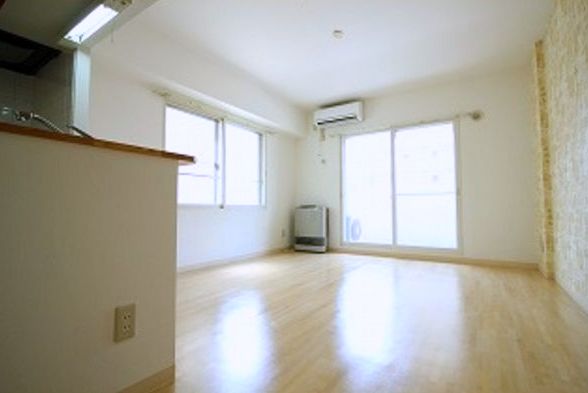 居室・リビング　キレイで明るいリビング♪