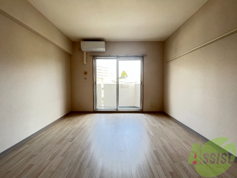 居室・リビング　９．３帖のリビングです。広々としていますね。