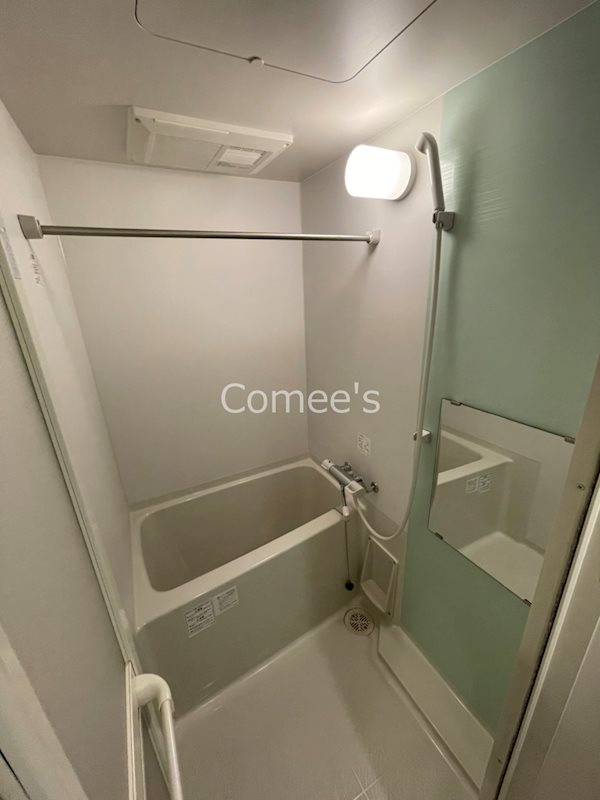 バス・シャワールーム　バスルーム