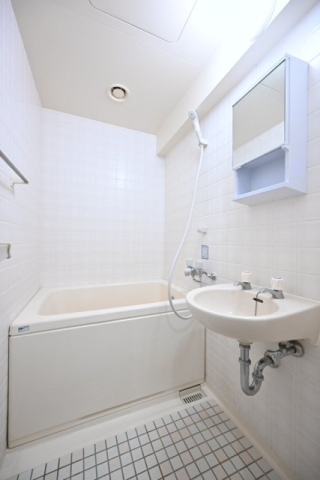 バス・シャワールーム　バス