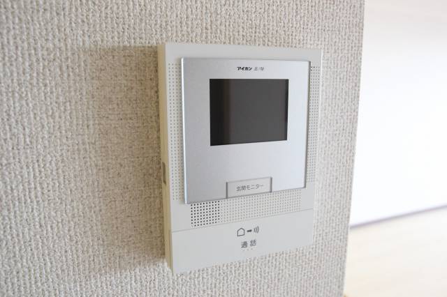 セキュリティ　テレビモニター付きインターホン