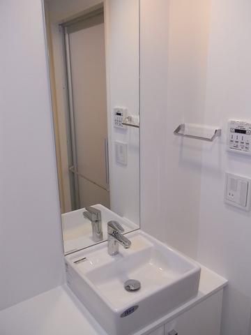 洗面設備　オシャレな洗面台