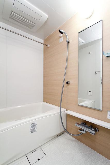 バス・シャワールーム　※写真は同タイプ住戸です。