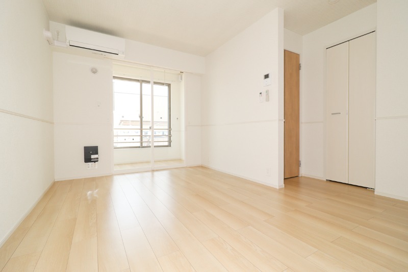 居室・リビング　図面と現状に相違がある場合には現状を優先