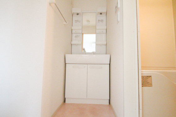 洗面設備　※別部屋の写真です