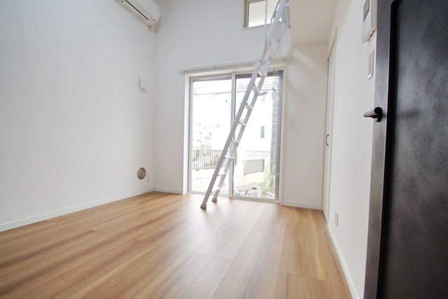 居室・リビング　★お部屋探しはタウンハウジング稲田堤店まで★