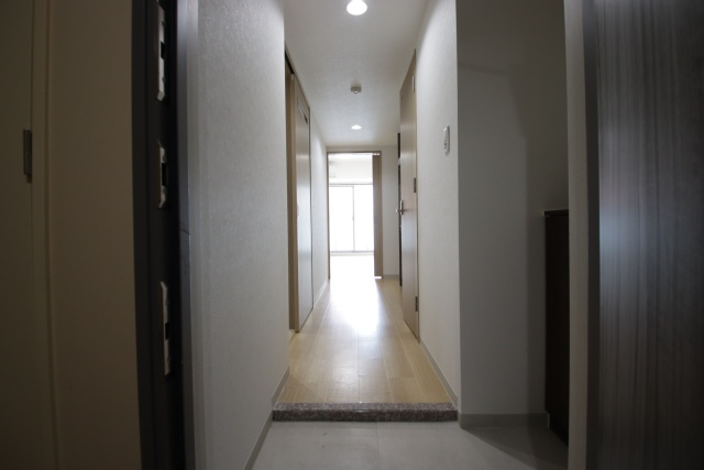 玄関　※別室の参考写真の為、現況優先です。