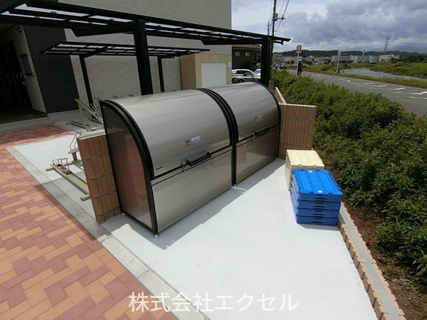 その他　敷地内ゴミ置き場です。