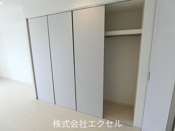 収納　多機能な洗面所となっています。