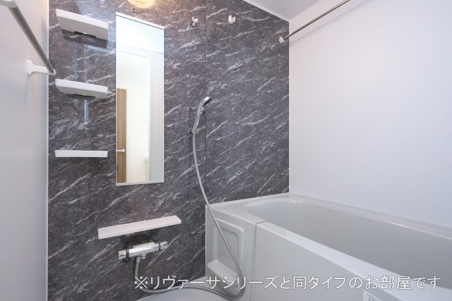 バス・シャワールーム　※建築中のため、同シリーズの写真をご参照下さい。