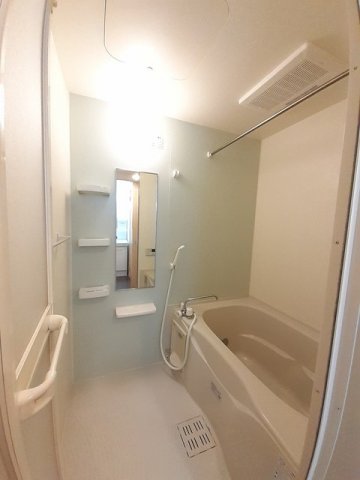 バス・シャワールーム　お風呂で日々の疲れを落としましょう