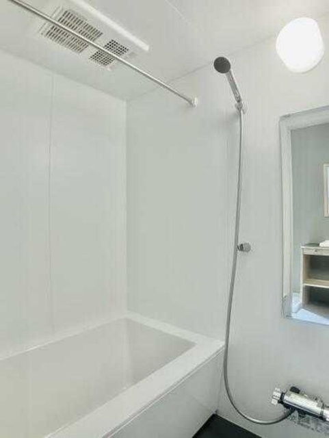 バス・シャワールーム　※別部屋参考写真