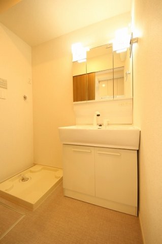 洗面設備　使いやすい洗面所です