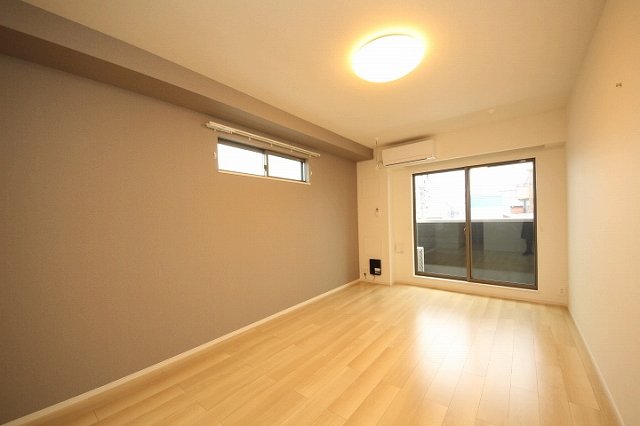 居室・リビング　使いやすい居間です