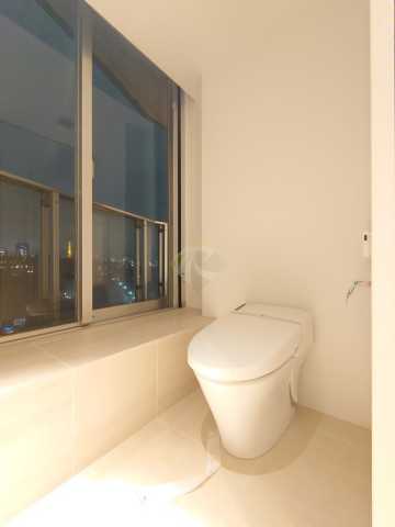 トイレ　コートモデリア広尾