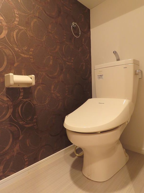 トイレ　同型タイプの為、現状を優先致します。