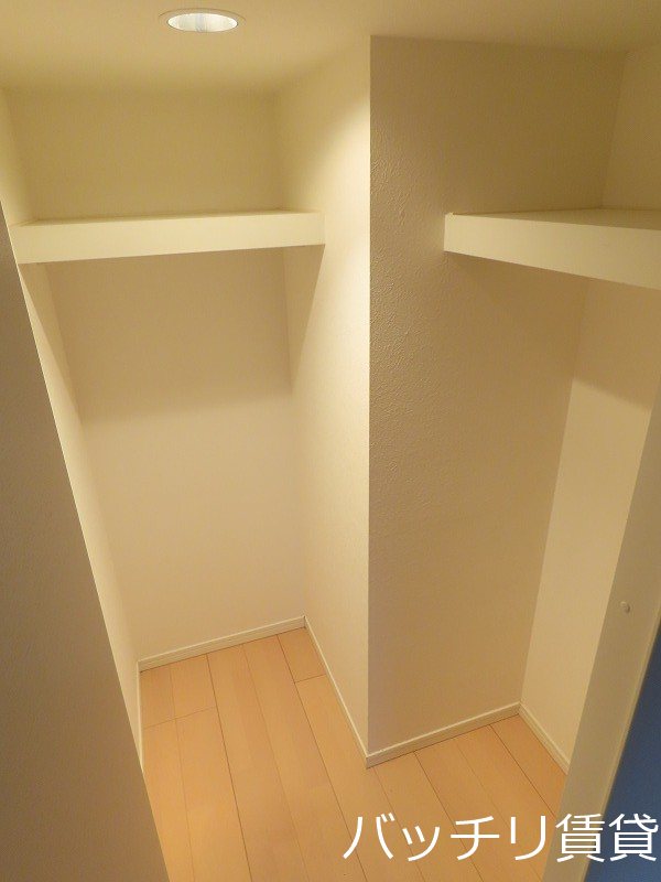 収納　同型タイプの為、現状を優先致します。