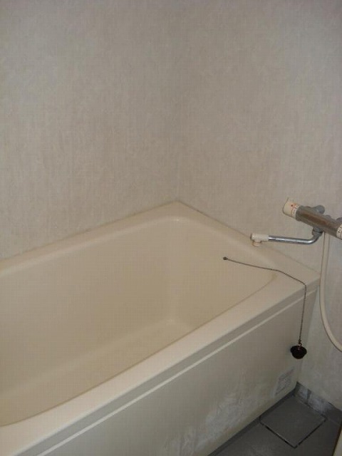 バス・シャワールーム　バスルーム