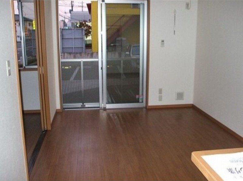 居室・リビング　図面と現状に相違がある場合には現状を優先