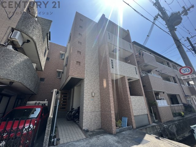 建物外観　オートロック完備で安心のセキュリティ♪