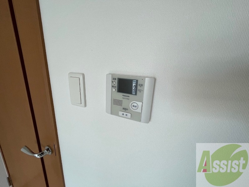 セキュリティ　ＴＶモニター付インターホンです。来客者の顔が見えるので安心！