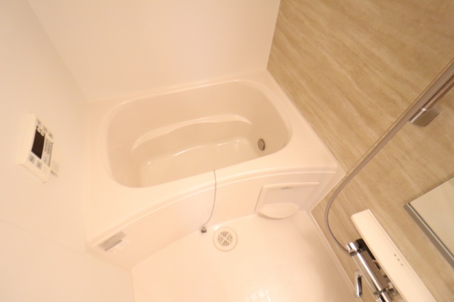 バス・シャワールーム　追い焚き浴室乾燥機付