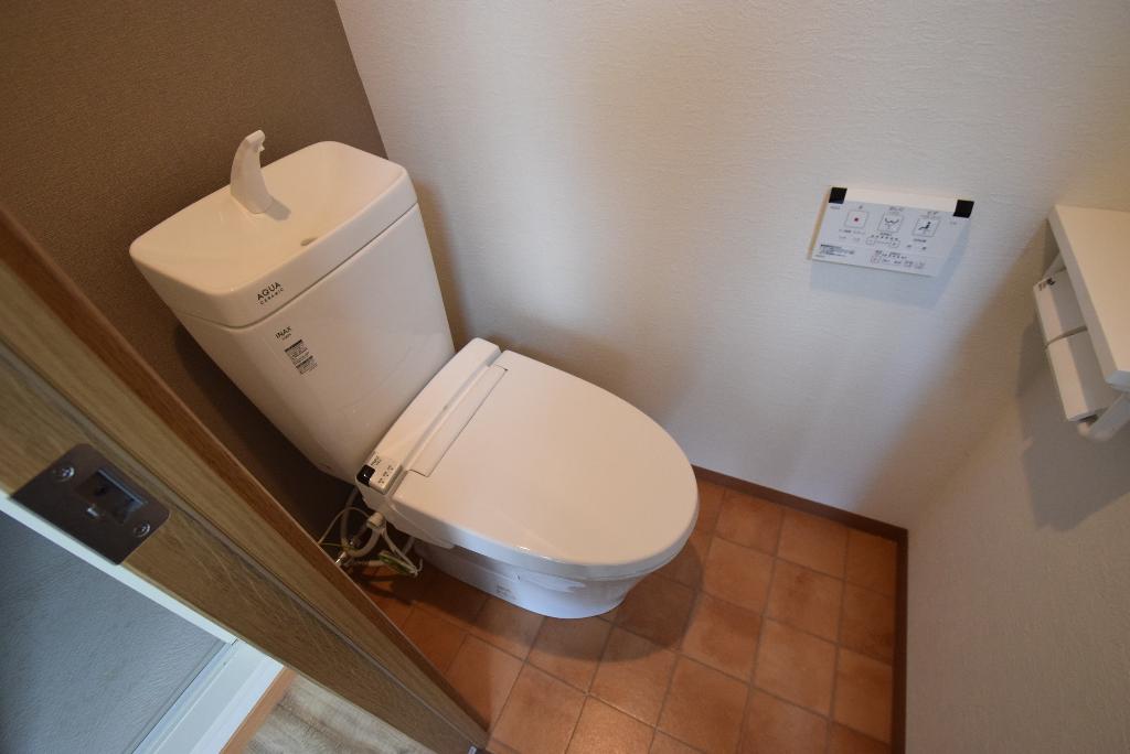 トイレ　シャワー付トイレ