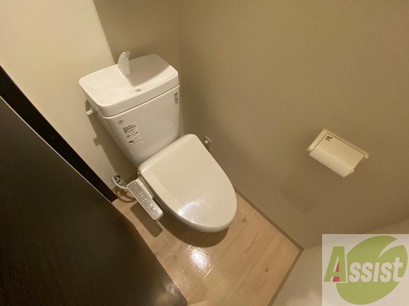 トイレ　ウォシュレット機能がついたトイレ。安心して使用できますね。