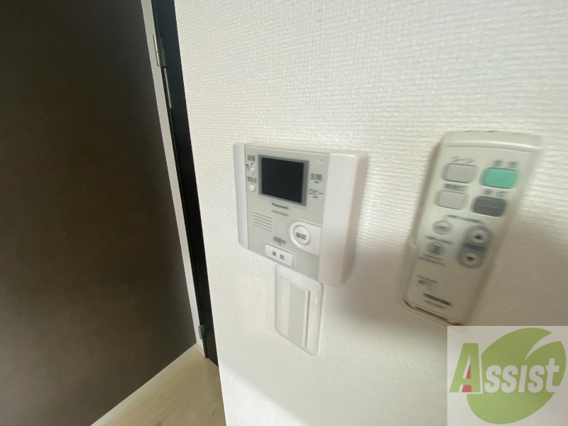 セキュリティ　ＴＶモニター付インターホンです。来客者の顔が見えるので安心！