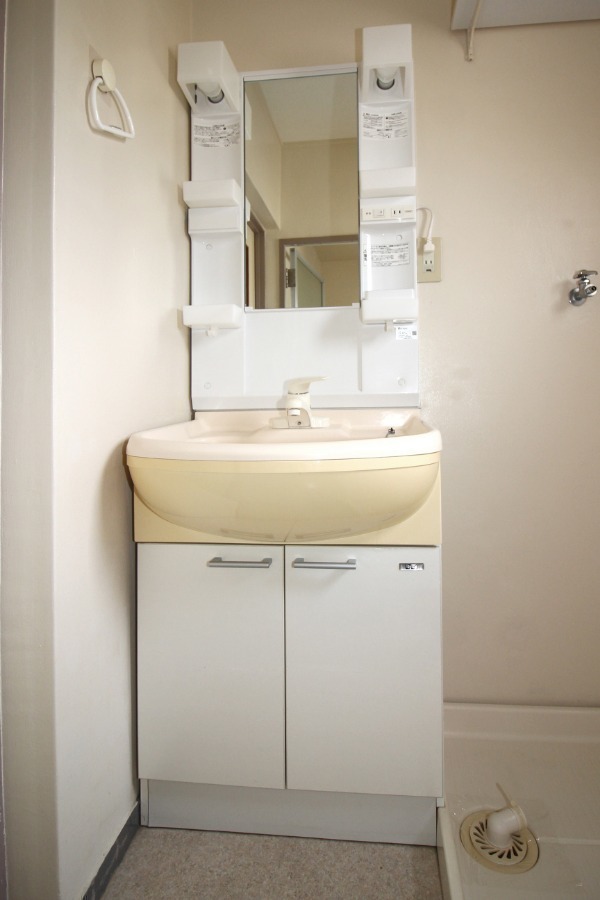 洗面設備　洗面化粧台
