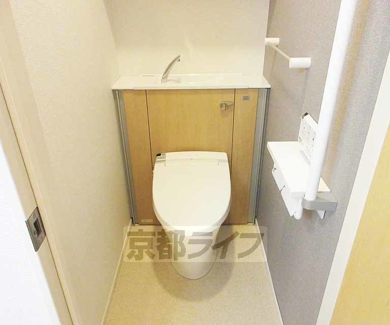 トイレ　ウォームレットトイレ・・