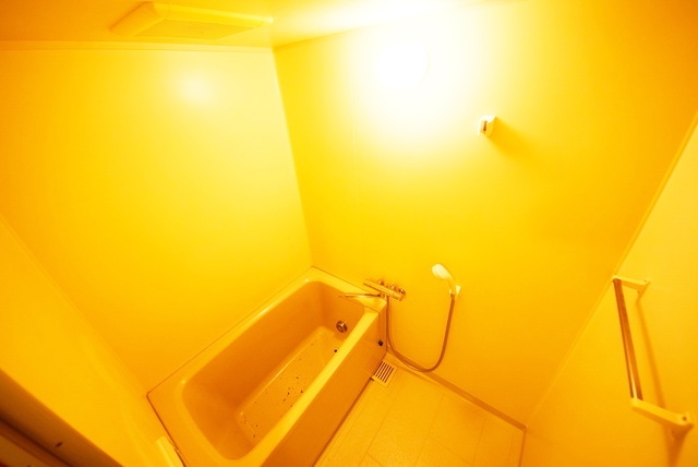 バス・シャワールーム　日々の疲れを癒すお風呂です♪