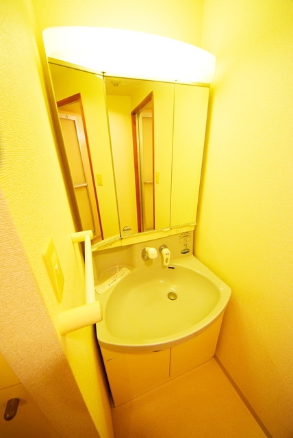 洗面設備　忙しい朝には欠かせない洗面所です♪