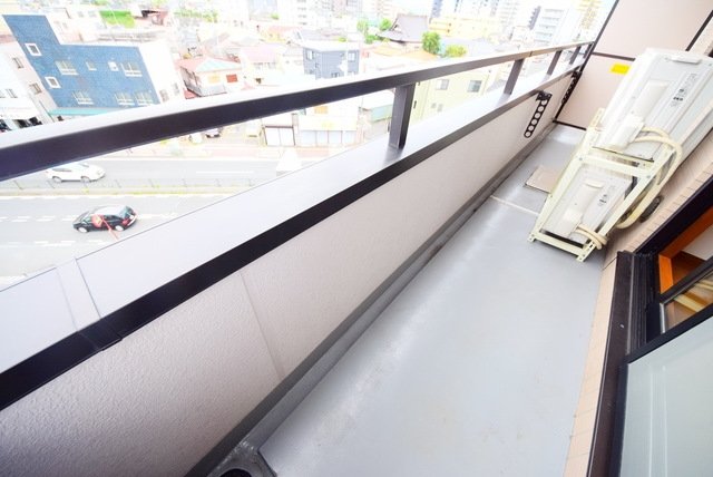 バルコニー　暖かな日差しのふりそそぐバルコニー♪