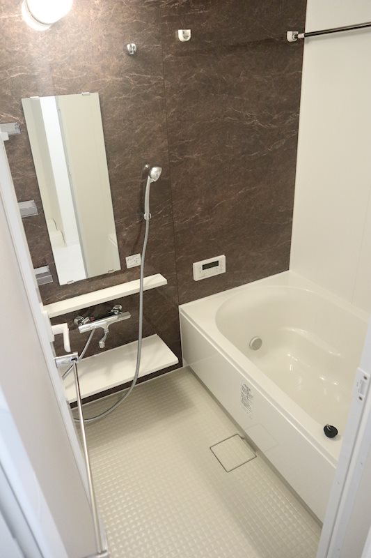 バス・シャワールーム