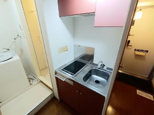 キッチン　コンロは2口コンロです。