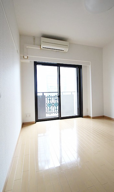 居室・リビング　【女性のお一人暮らしでも安心のセキュリティ♪】