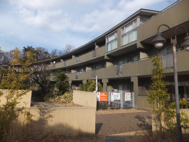 建物外観　☆高級感のある瀟洒な低層マンション☆