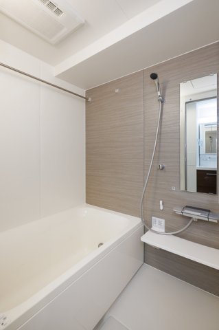 バス・シャワールーム　※写真は同タイプ住戸です。
