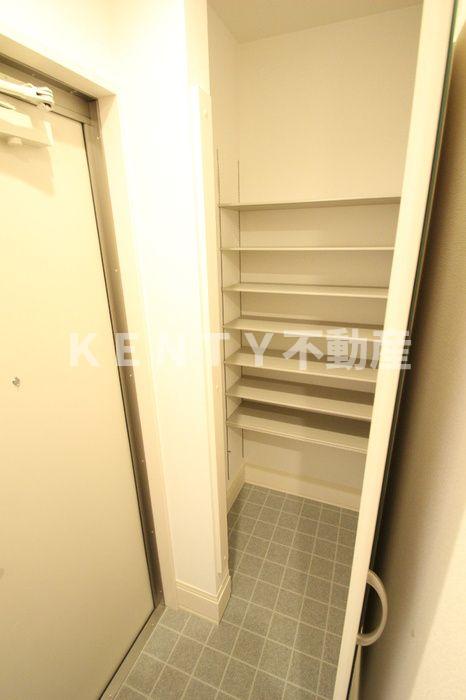 玄関　シンプルで使いやすい玄関です