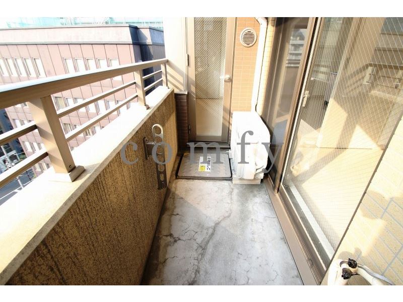 バルコニー　バルコニー