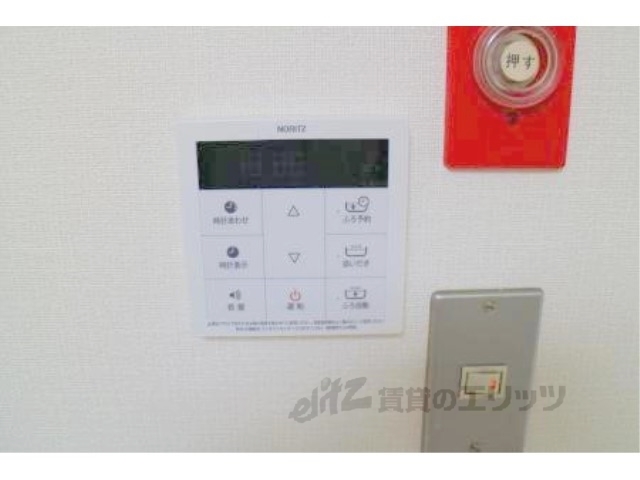 その他設備　給湯器リモコン
