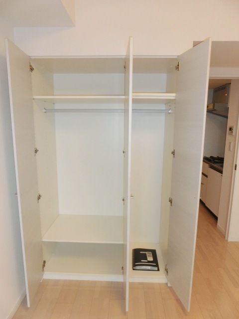 収納　広々としたクローゼット