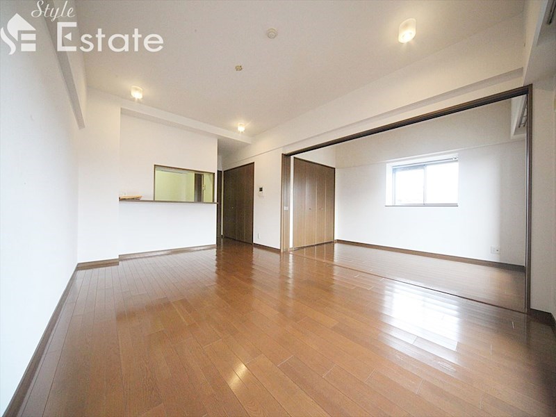 居室・リビング　内装