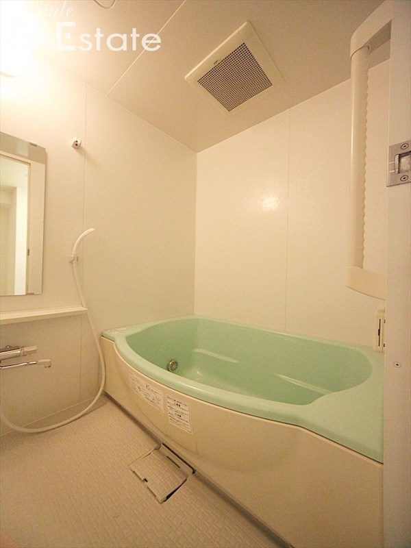 バス・シャワールーム　バスルーム