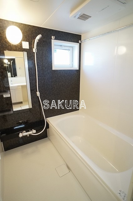 バス・シャワールーム　日々の疲れを癒すお風呂です♪